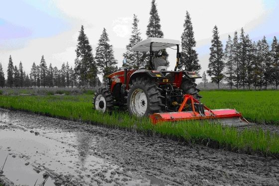 130HP γεωργικό τρακτέρ υδρόψυξης μηχανών αγροτικών τρακτέρ ευρο- ΙΙΙ